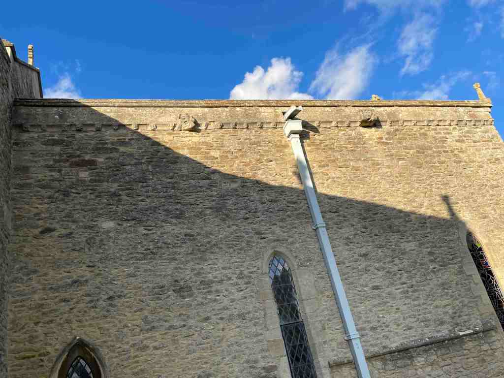 POLEBROOK ALL SAINTS CHURCH KNIGHTS TEMPLAR
